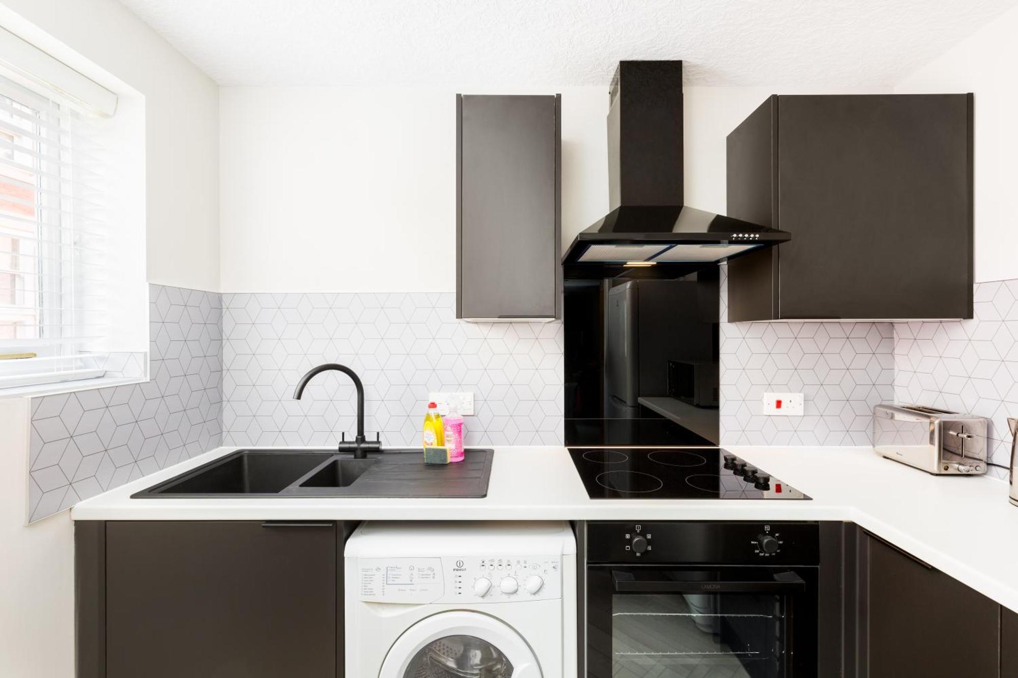Modern 2-Bedroom Apartments With Free Parking In Leamington Exteriér fotografie