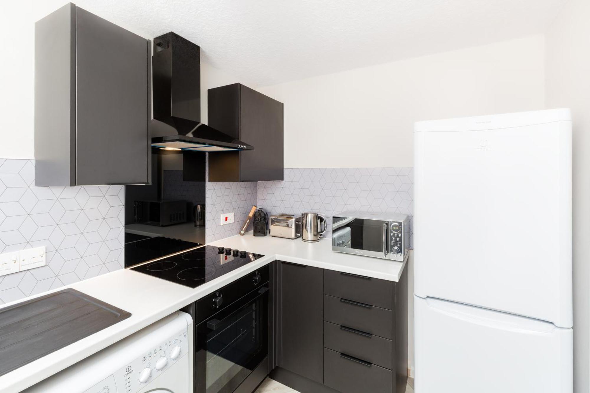 Modern 2-Bedroom Apartments With Free Parking In Leamington Exteriér fotografie