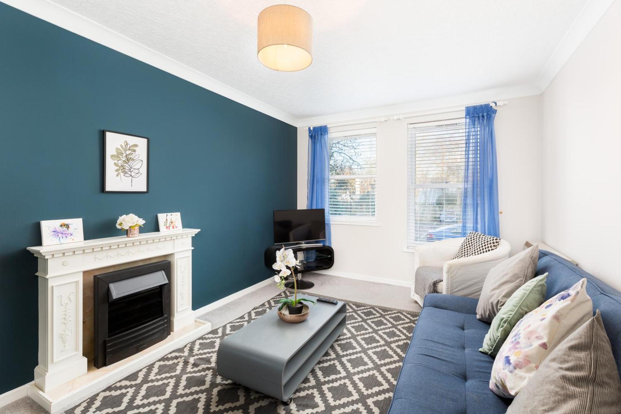 Modern 2-Bedroom Apartments With Free Parking In Leamington Exteriér fotografie