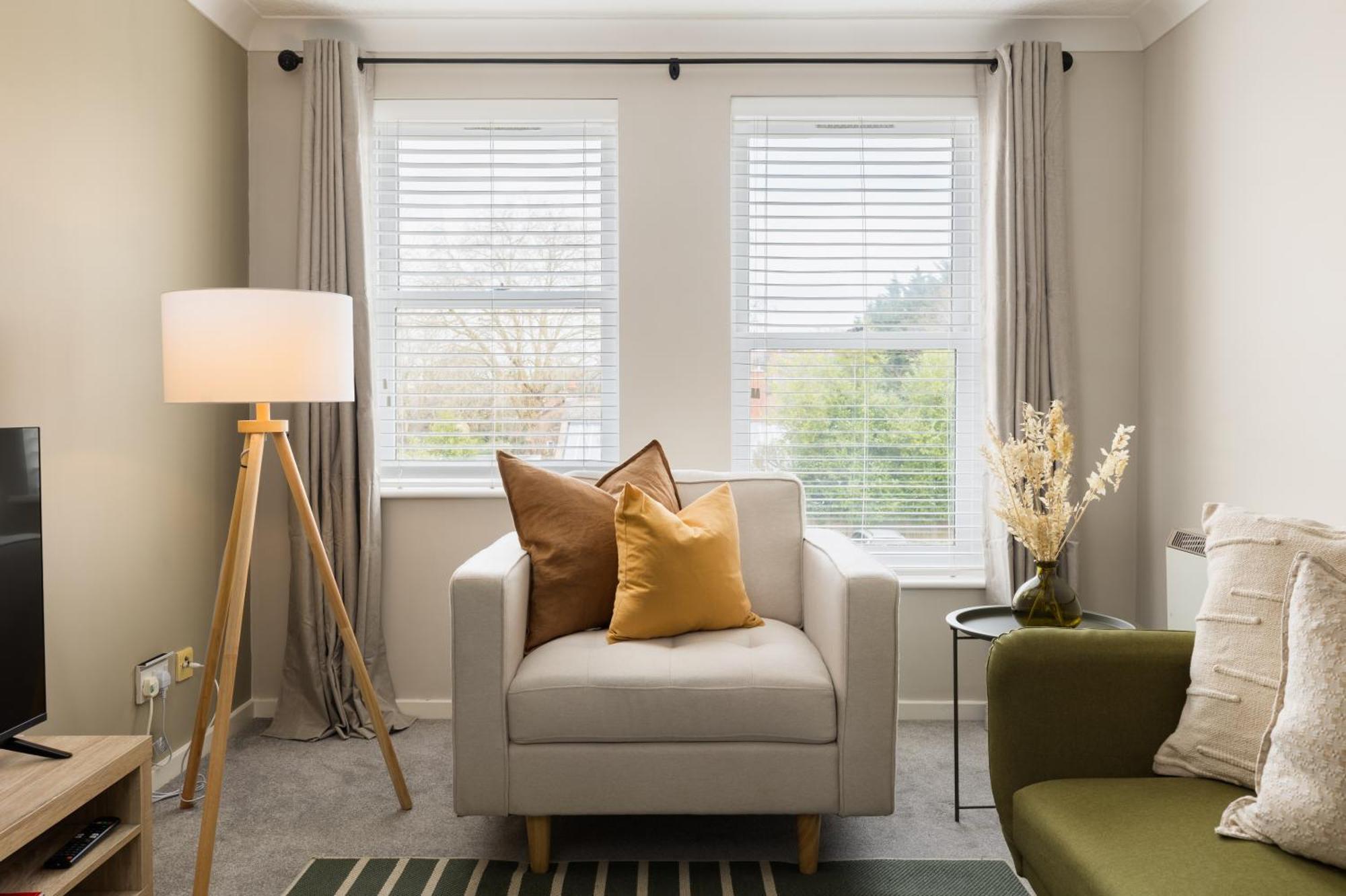 Modern 2-Bedroom Apartments With Free Parking In Leamington Exteriér fotografie