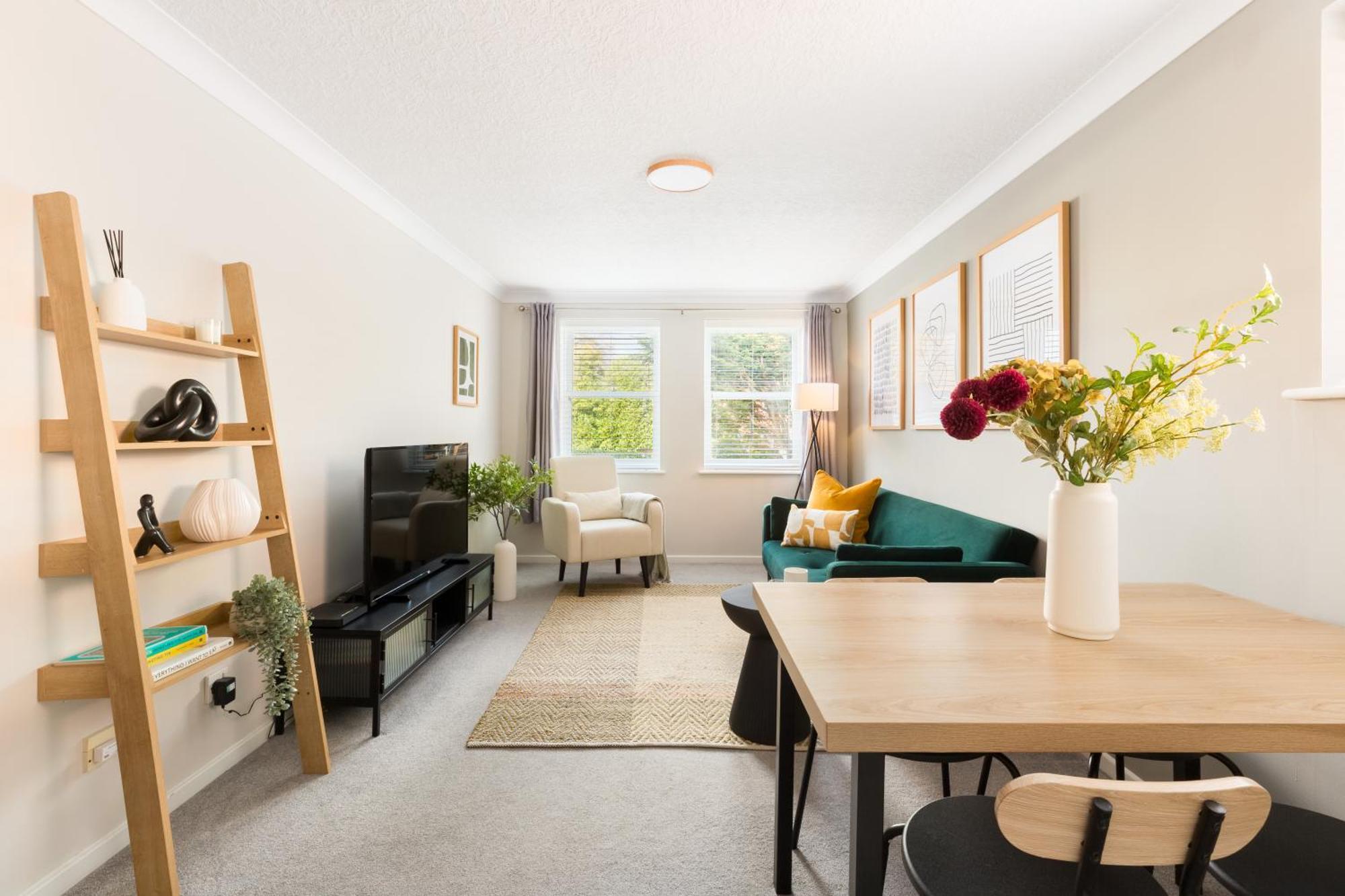 Modern 2-Bedroom Apartments With Free Parking In Leamington Exteriér fotografie